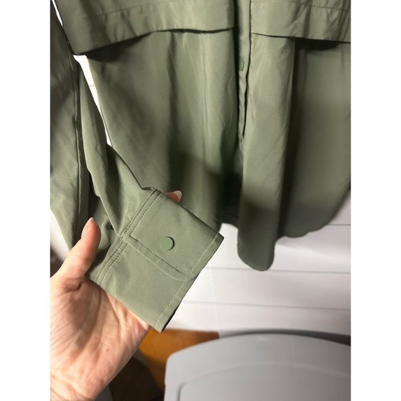 Athleta North Star Snap Button Down Shirt Jacket- laurel olive green - Picture 5 of 8